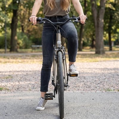 pédale vélo​ avec femme