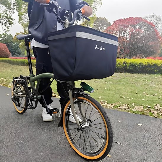 vélo panier sur vélo côté